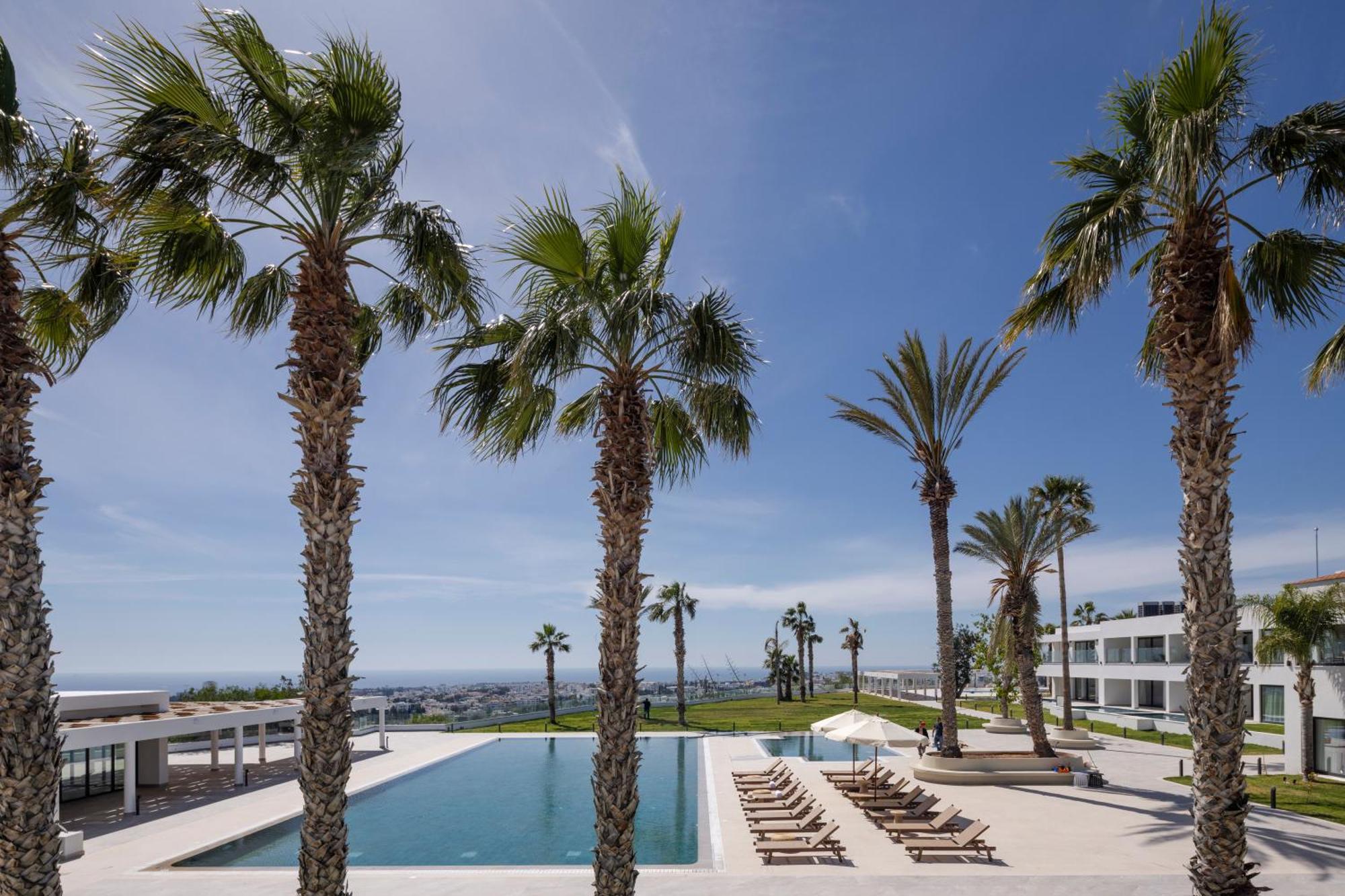Hills & By Brown 4* Paphos