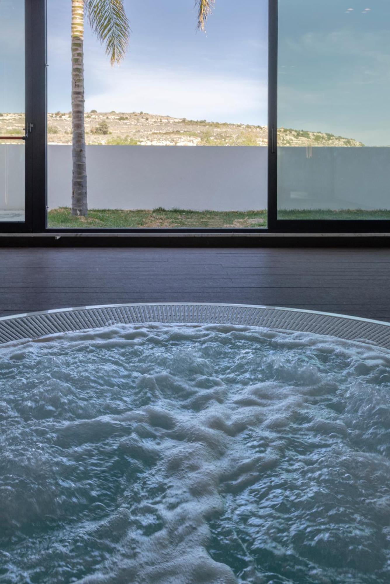Hills & By Brown 4* Paphos